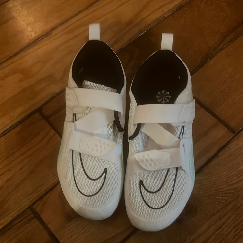 Nike cycle shoes